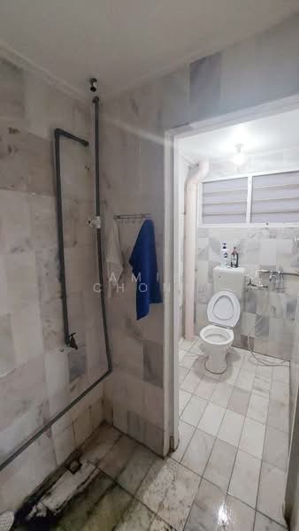 Bercham Double Storey Shop For Sale untuk Untuk Dijual - RM 629,000, Apr 2026 - Bathroom - PropertyGuru.com.my
