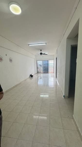 Apartment for Rent at Lakeview Apartments - Edmund CH Leow - Living Room - PropertyGuru.com.my