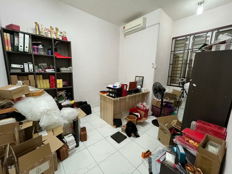 Perling 22x75 Terrace House untuk Untuk Dijual - RM 1,000,000, Mac 2026 - Study - PropertyGuru.com.my