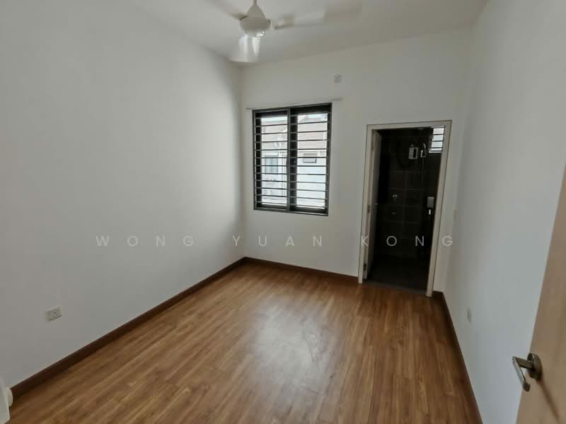 2-storey Terraced House for Rent in Bandar Bukit Raja (Klang) - Wong Yuan Kong - Bedroom - PropertyGuru.com.my