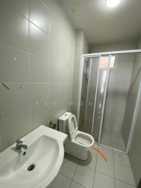 Meridin Bayvue Serviced Apartment untuk Untuk Disewa - RM 2,100 /bulan, Mac 2026 - Bathroom - PropertyGuru.com.my