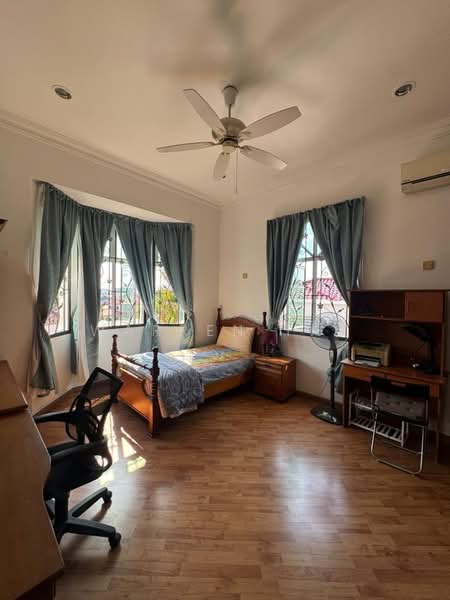Bungalow for Rent in Johor Bahru (Johor) - Warren Tay - Bedroom - PropertyGuru.com.my