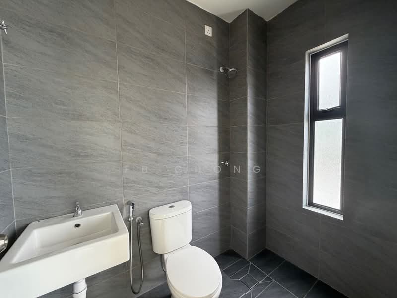 Prima Saujana untuk Untuk Dijual - RM 774,000, Mac 2026 - Bathroom - PropertyGuru.com.my