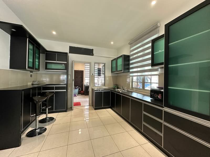 2-storey Terraced House for Sale in Taman Equine (Seri Kembangan) - Joan Lee - Kitchen - PropertyGuru.com.my