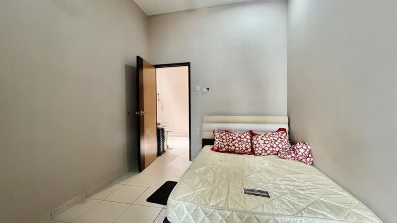 2-storey Terraced House for Sale in Taman JP Perdana (Johor Bahru) - KL Tan - Bedroom - PropertyGuru.com.my