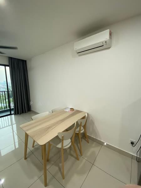 Service Residence for Sale at AraTre' Residences - Paris Chin - Dining Room - PropertyGuru.com.my