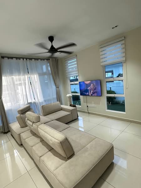 Cluster House for Sale in Ulu Tiram (Johor) - Larissa Sim - Living Room - PropertyGuru.com.my