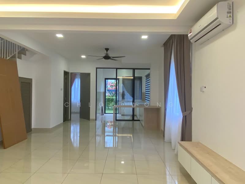 2-storey Terraced House for Sale in Semenyih (Selangor) - Chloe Wong - Living Room - PropertyGuru.com.my