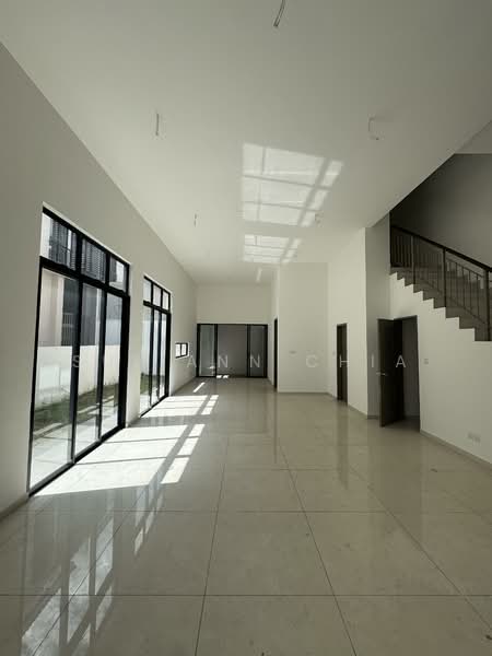 Cluster House for Sale in Taman Mount Austin (Tebrau) - Sue Ann Chia - Living Room - PropertyGuru.com.my