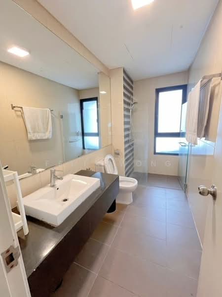 LaCosta @ Sunway South Quay untuk Untuk Disewa - RM 4,400 /bulan, Mac 2026 - Bathroom - PropertyGuru.com.my