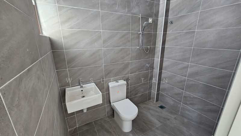 2-storey Terraced House for Sale in Taman Cheng Indah (Cheng) - Wesley Tan - Bathroom - PropertyGuru.com.my