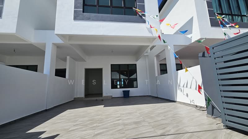 2-storey Terraced House for Sale in Taman Cheng Indah (Cheng) - Wesley Tan - Exterior - PropertyGuru.com.my