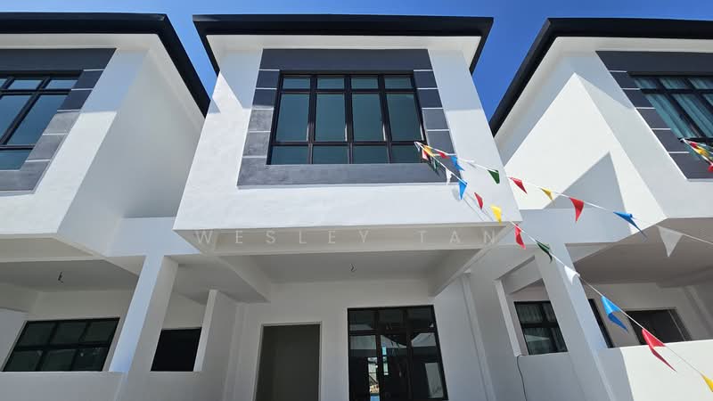 2-storey Terraced House for Sale in Taman Cheng Indah (Cheng) - Wesley Tan - Exterior - PropertyGuru.com.my