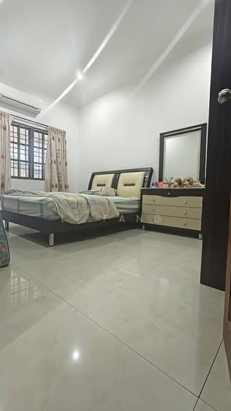 Single Storey Terrace At Jelutong untuk Untuk Dijual - RM 1,200,000, Mac 2026 - Bedroom - PropertyGuru.com.my