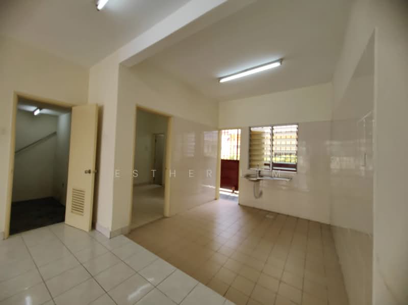 Terraced House for Sale in Bandar Botanic (Klang) - Esther Lim - Kitchen - PropertyGuru.com.my