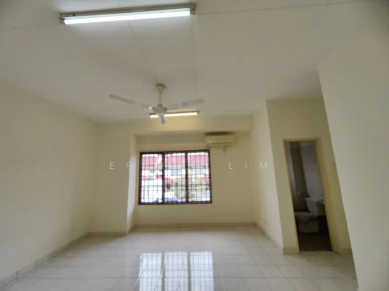 Terraced House for Sale in Bandar Botanic (Klang) - Esther Lim - Living Room - PropertyGuru.com.my