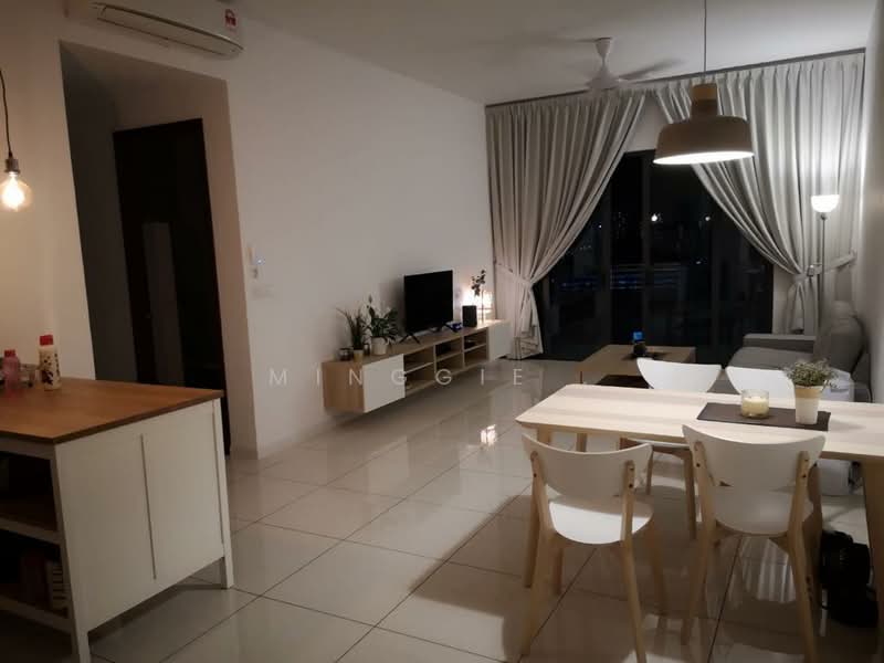 Condominium for Sale at Queens Residences Q1 @ Queens Waterfront - Minggie . - Living Room - PropertyGuru.com.my