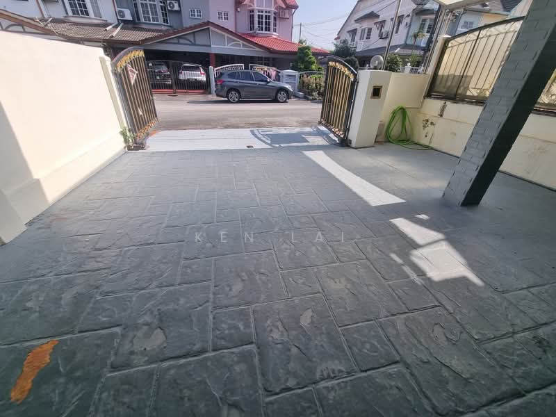 2-storey Terraced House for Sale in Bukit Rahman Putra (Sungai Buloh) - Ken Lai - Exterior - PropertyGuru.com.my