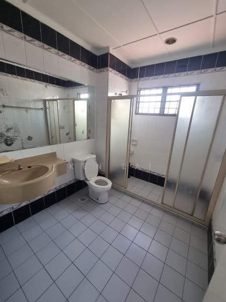 2-storey Terraced House for Sale in Bukit Rahman Putra (Sungai Buloh) - Ken Lai - Bathroom - PropertyGuru.com.my