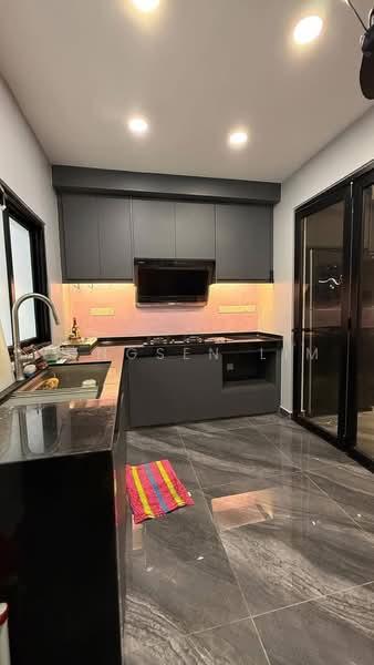 Rumah Teres 3-Tingkat untuk Dijual di Bandar Botanic (Klang) - Yongsen Lim - Kitchen - PropertyGuru.com.my