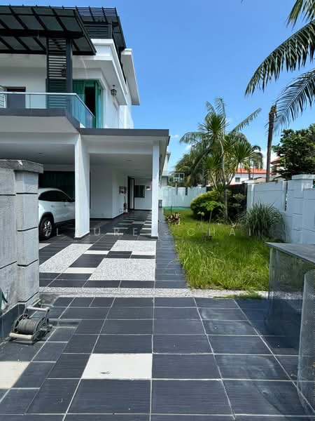 2.5-storey Terraced House for Sale in Taman Sutera Utama (Skudai) - Lauren Chai - Exterior - PropertyGuru.com.my