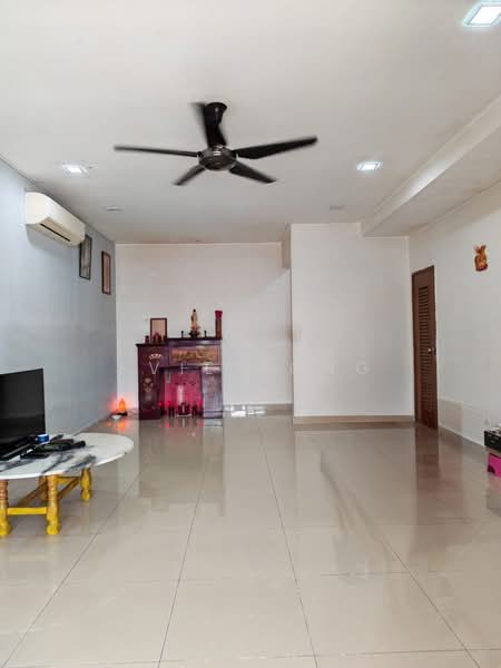 Bandar Tiram 3 untuk Untuk Dijual - RM 545,000, Apr 2026 - Living Room - PropertyGuru.com.my