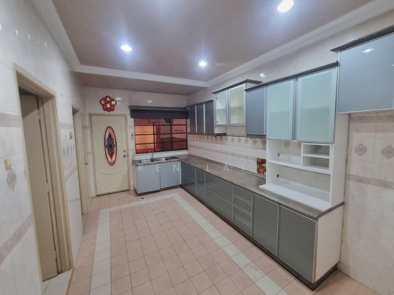 2-storey Terraced House for Sale in Bukit Rahman Putra (Sungai Buloh) - Ken Lai - Kitchen - PropertyGuru.com.my