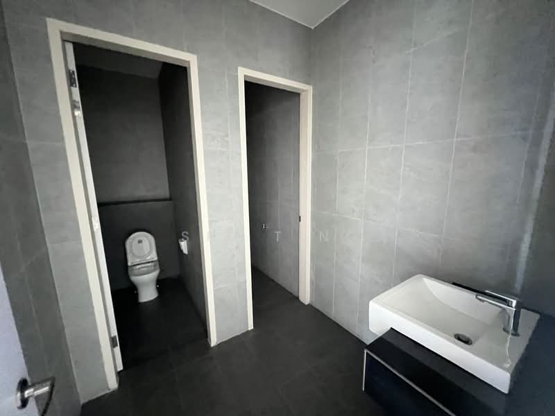 Kilang untuk Disewa di Senai (Kulai) - Shi Ting - Bathroom - PropertyGuru.com.my