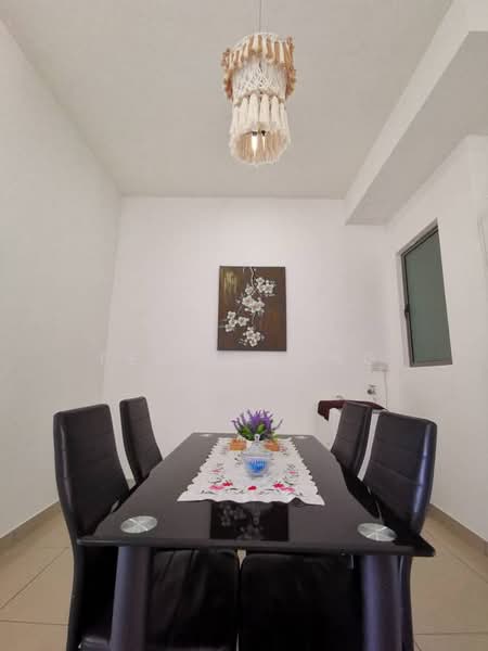 Cybersquare untuk Untuk Disewa - RM 1,700 /bulan, Apr 2026 - Dining Room - PropertyGuru.com.my