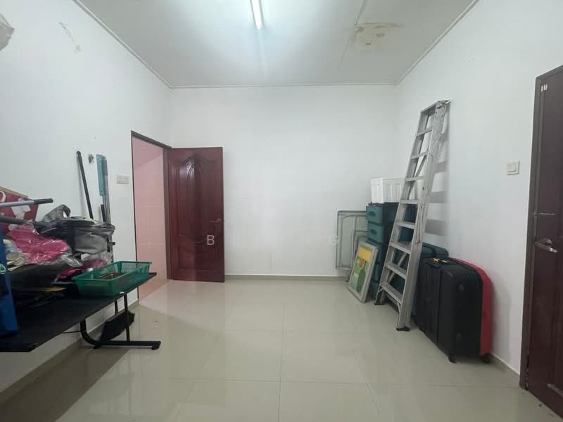 1.5-storey Terraced House for Sale in Bandar Putra (Kulai) - Bee Ng - Interior - PropertyGuru.com.my