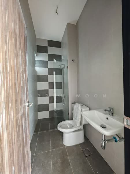 Cluster House for Sale in Taman Impian Emas (Skudai) - Darren Woon - Bathroom - PropertyGuru.com.my