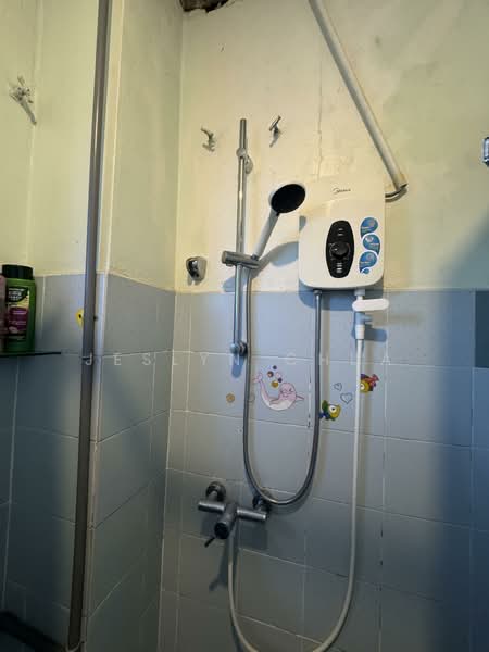 Usj 11 untuk Untuk Dijual - RM 1,100,000, Mac 2026 - Bathroom - PropertyGuru.com.my