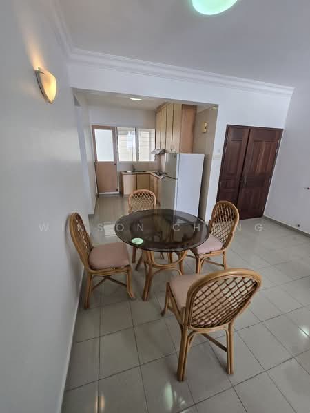 Gurney Park Condominium untuk Untuk Dijual - RM 688,000, Mac 2026 - Kitchen - PropertyGuru.com.my