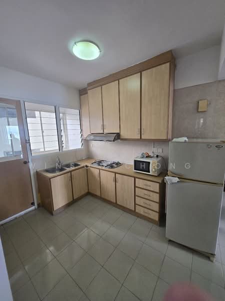 Gurney Park Condominium untuk Untuk Dijual - RM 688,000, Mac 2026 - Kitchen - PropertyGuru.com.my