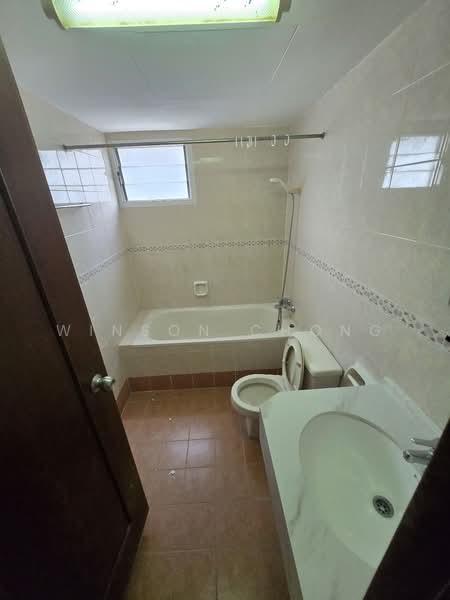 Gurney Park Condominium untuk Untuk Dijual - RM 688,000, Mac 2026 - Bathroom - PropertyGuru.com.my