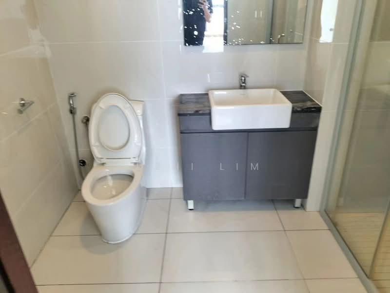 Condominium for Sale at Kings Bay @ Country Garden Danga Bay - Yuzhi Lim - PropertyGuru.com.my