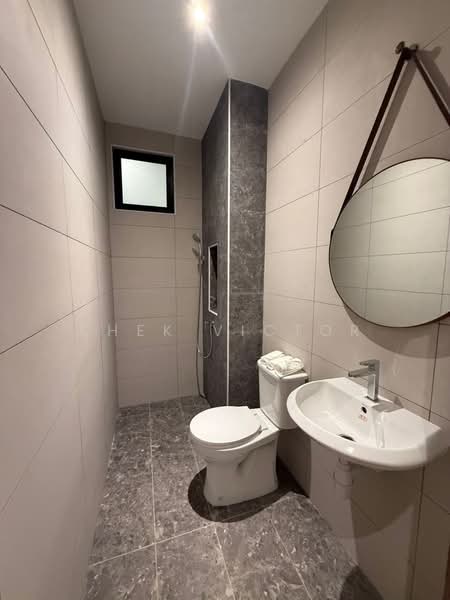 Condominium for Sale at BUKIT INDAH BANDAR NUSAJAYA - Khek Victor - Bathroom - PropertyGuru.com.my