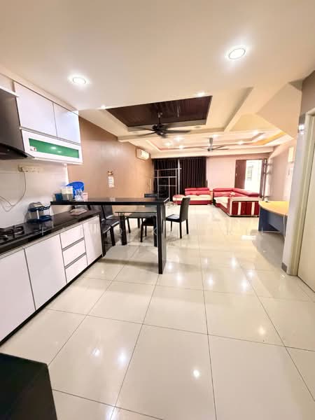 Townhouse for Sale in George Town (Penang) - Fariq Khairil - Kitchen - PropertyGuru.com.my