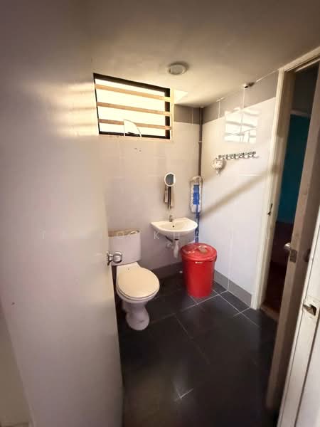 Townhouse for Sale in George Town (Penang) - Fariq Khairil - Bathroom - PropertyGuru.com.my