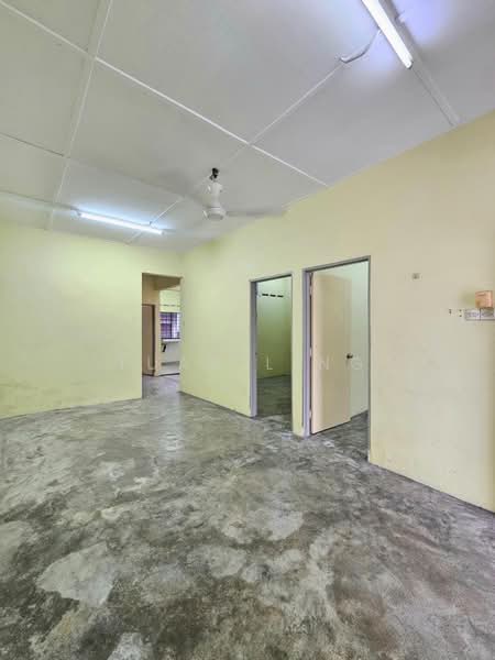 1-storey Terraced House for Sale in Taman Johor Jaya (Johor Bahru) - Tuan Ling - Interior - PropertyGuru.com.my