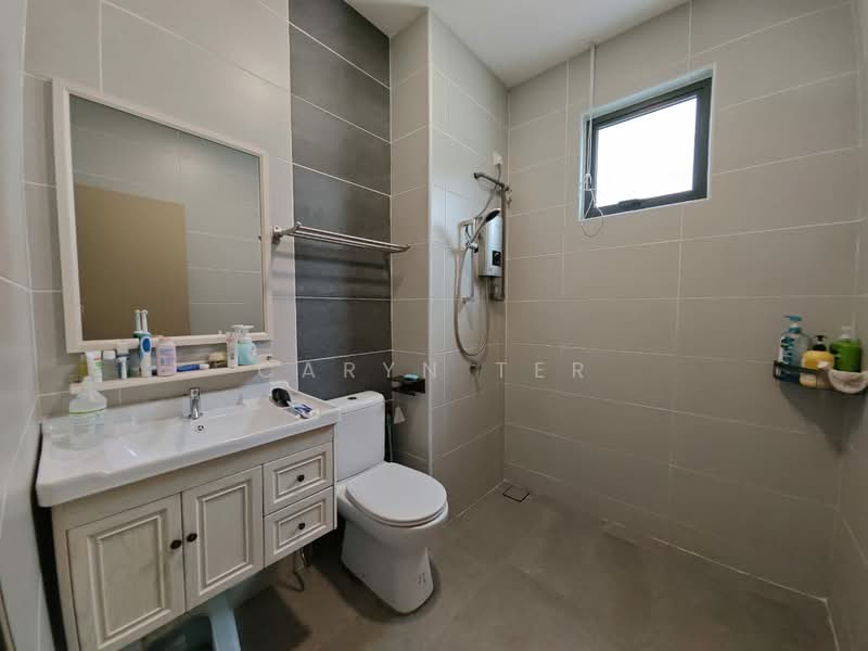 Taman Glenmarie ( Fully Furnished & Renovation ) Double Storey Cluster House untuk Untuk Dijual - RM 1,450,000, Apr 2026 - Bathroom - PropertyGuru.com.my