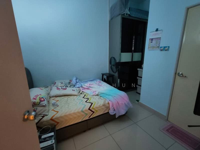 2-storey Terraced House for Sale in Taman Mount Austin (Tebrau) - Even Chun - Bedroom - PropertyGuru.com.my