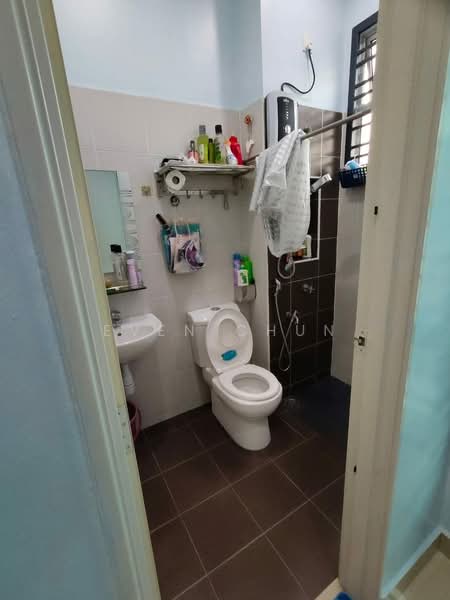 2-storey Terraced House for Sale in Taman Mount Austin (Tebrau) - Even Chun - Bathroom - PropertyGuru.com.my