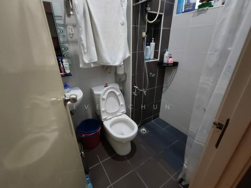 2-storey Terraced House for Sale in Taman Mount Austin (Tebrau) - Even Chun - Bathroom - PropertyGuru.com.my