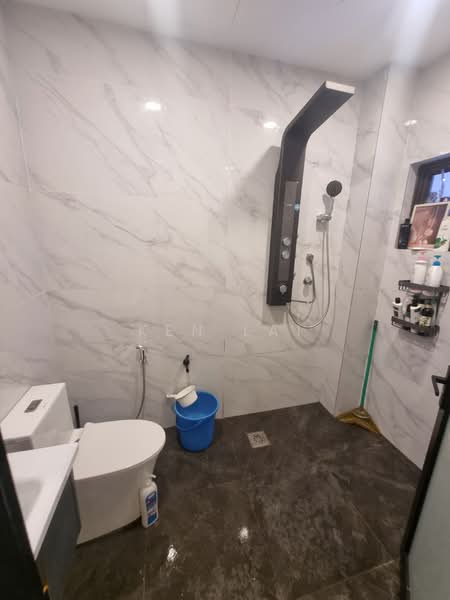 Rumah Berkembar untuk Dijual di Usj 17 (Subang Jaya) - Ken Lai - Bathroom - PropertyGuru.com.my
