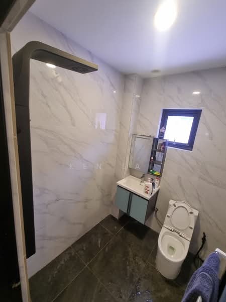 Semi-Detached House for Sale in Usj 17 (Subang Jaya) - Ken Lai - Bathroom - PropertyGuru.com.my