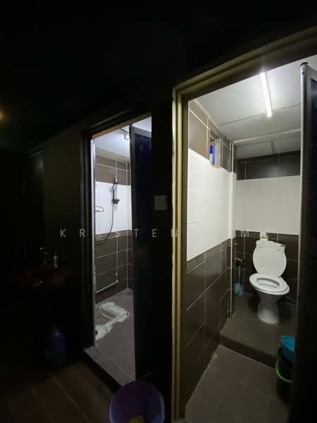 Shop for Rent in Bangsar (Kuala Lumpur) - Kristen Lim - Bathroom - PropertyGuru.com.my