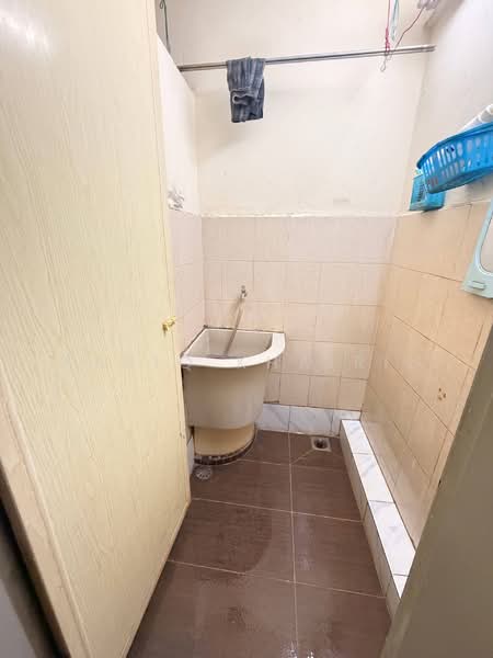 Rumah Flat untuk Dijual di Taman Serina - Fariq Khairil - Bathroom - PropertyGuru.com.my