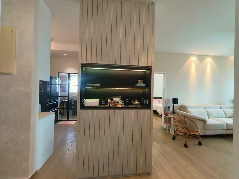 Service Residence for Sale at Sky Oasis Residence (Pangsapuri Oasis 1) - Evie Song - Living Room - PropertyGuru.com.my