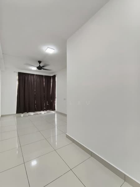 Service Residence for Sale at KSL Residence @ Daya - LZ Lau - Interior - PropertyGuru.com.my